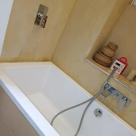 Dimora Umbertina Apartment Bari